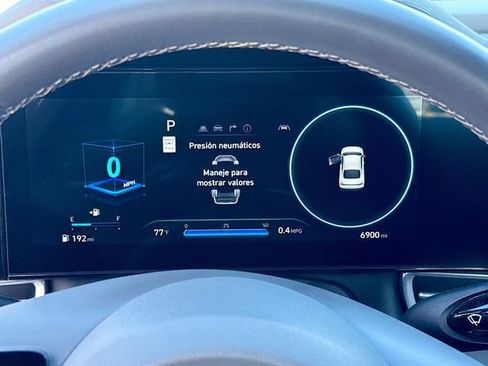 Used 2025 Hyundai Elantra SEL w/ Cargo Package image 12