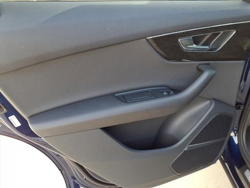 Used 2022 Audi Q7 3.0T Premium Plus w/ Premium Plus Package image 12