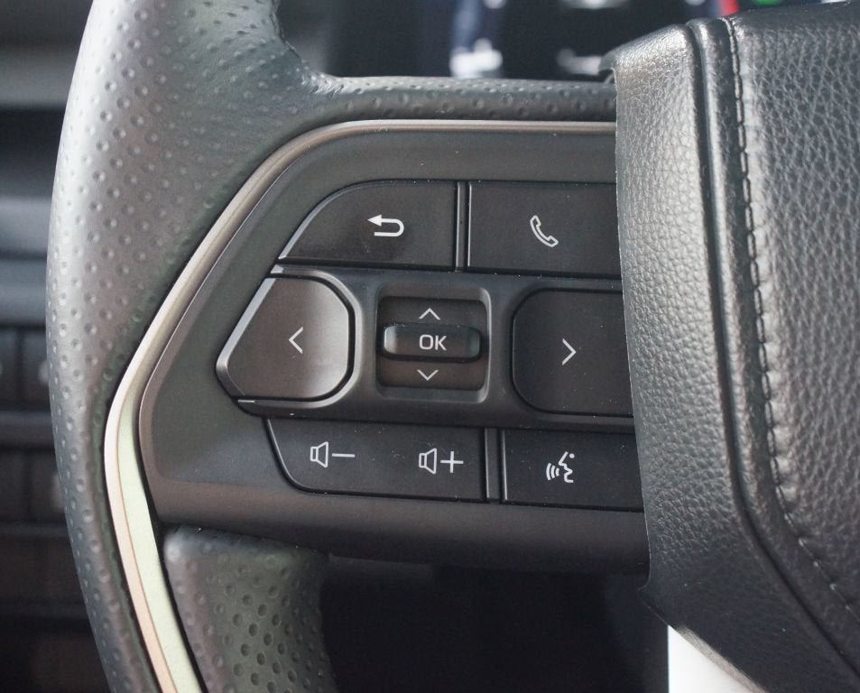 Used 2026 Toyota 4Runner Limited AWD/4WD image 10