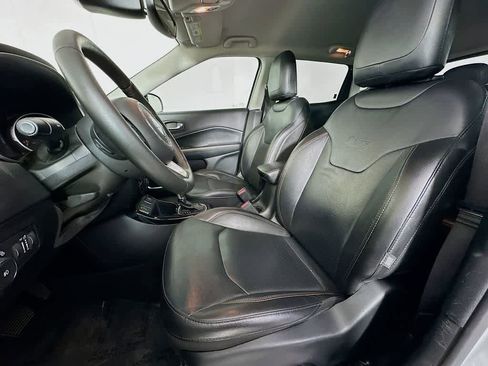 Used 2020 Jeep Compass Limited image 12