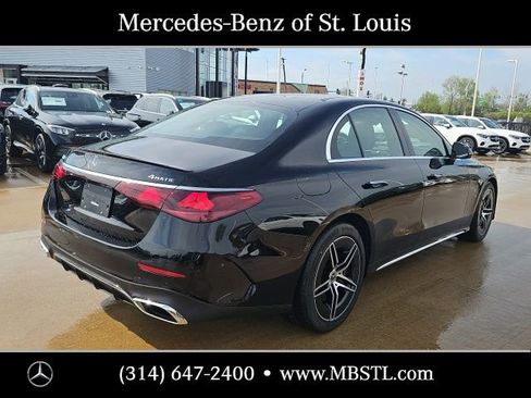 New 2026 Mercedes-Benz E 450 4MATIC Sedan image 4