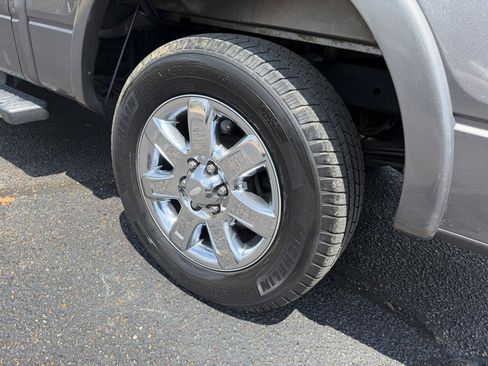 Used 2013 Ford F150 Lariat w/ Lariat Chrome Pkg RWD image 27