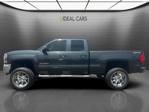 Used 2017 Chevrolet Silverado 1500 LT w/ All Star Edition AWD/4WD image 8