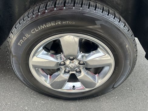 Used 2019 RAM 1500 Big Horn AWD/4WD image 35