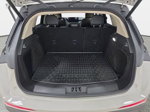 Used 2024 Lincoln Corsair AWD image 34