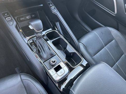 Used 2022 Kia Telluride EX w/ EX Premium Package image 37