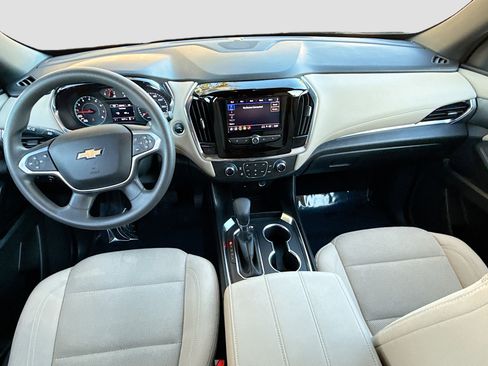 Used 2023 Chevrolet Traverse LS image 15