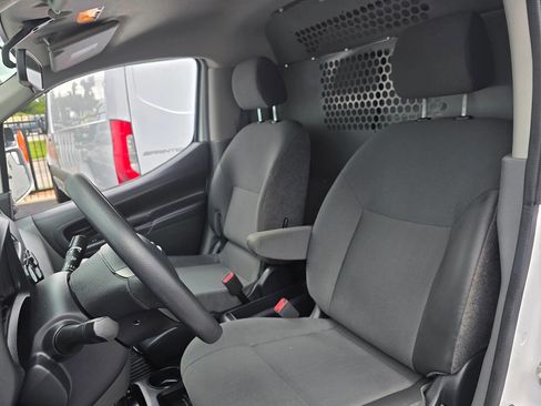 Used 2019 Nissan NV200 SV w/ Back Door Glass Package image 11