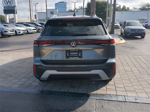 Certified 2025 Volkswagen Tiguan S image 5