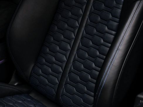 Used 2025 Audi RS 6 performance image 35