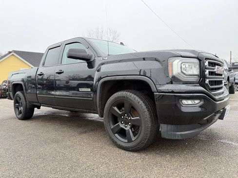 Used 2017 GMC Sierra 1500 SLE w/ SLE Value Package AWD/4WD image 9