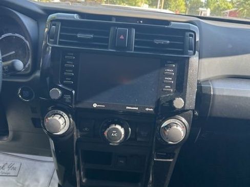 Used 2021 Toyota 4Runner Venture w/ Moonroof Package AWD/4WD image 8