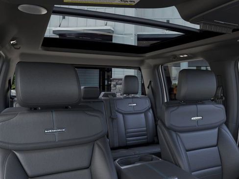 New 2026 Ford F350 Platinum w/ Tremor Off-Road Package image 23