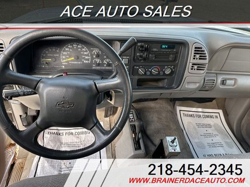 Used 1998 Chevrolet Silverado 1500 4x4 Regular Cab w/ Preferred Equipment Group 2 image 8