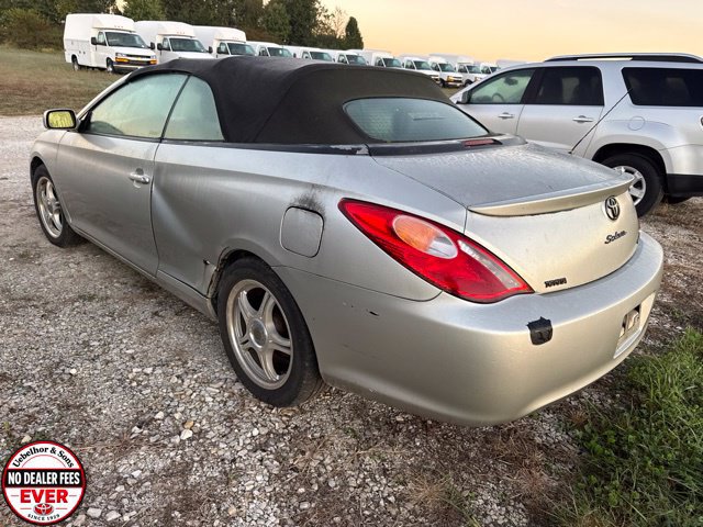 Used 2004 Toyota Solara SE FWD image 2