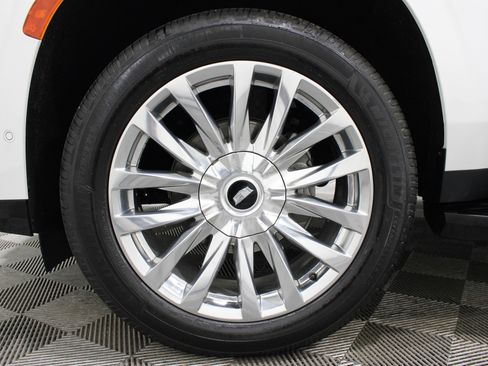 Used 2024 Cadillac Escalade Premium Luxury w/ LPO, Floor Liner Package AWD/4WD image 36