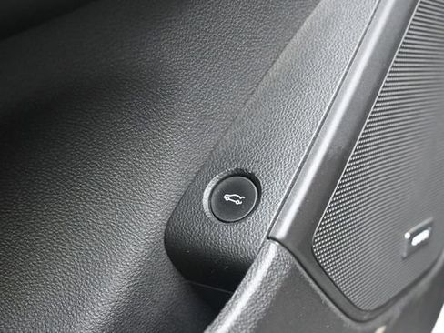 Used 2015 Chevrolet SS RWD image 12