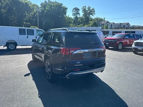 Used 2017 GMC Acadia Denali w/ Technology Package AWD/4WD image 18
