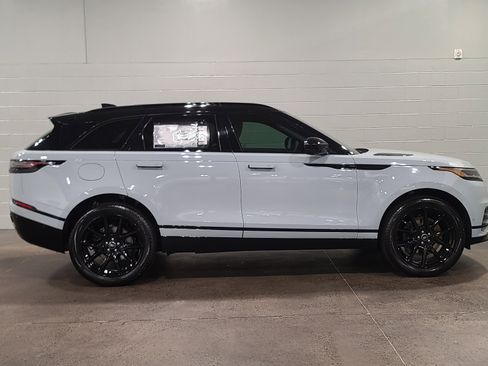 New 2026 Land Rover Range Rover Velar Dynamic SE image 13