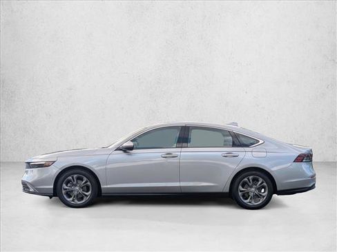 Certified 2023 Honda Accord EX image 9