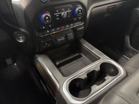 Used 2020 Chevrolet Silverado 1500 LT Trail Boss image 16