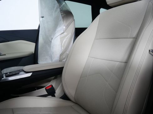 Used 2025 BMW X1 xDrive28i image 10