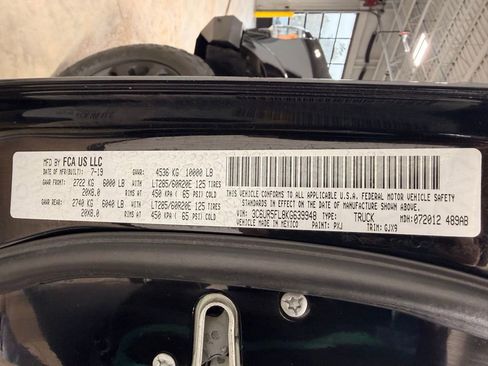Used 2019 RAM 2500 Laramie w/ Black Appearance Package AWD/4WD image 57