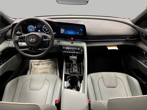 New 2026 Hyundai Elantra Limited image 13