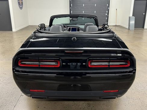 Used 2023 Dodge Challenger SRT Hellcat w/ Driver Convenience Group image 39