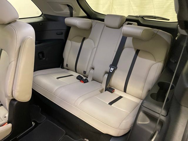 Certified 2024 MAZDA CX-90 3.3 Turbo w/ Preferred Plus AWD/4WD image 22