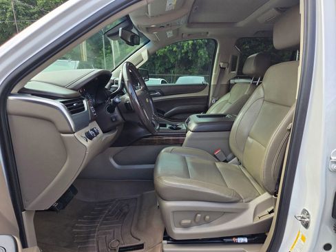 Used 2019 Chevrolet Tahoe LT AWD/4WD image 12