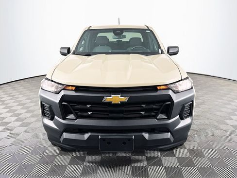 Used 2024 Chevrolet Colorado W/T image 2