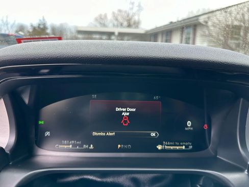 Used 2022 Lincoln Aviator AWD image 24