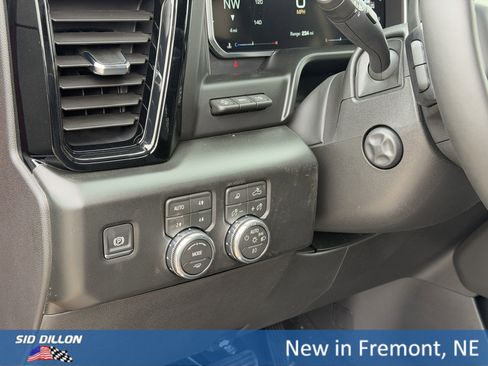 New 2026 GMC Sierra 1500 AT4X w/ LPO, Black Badging Package AWD/4WD image 13