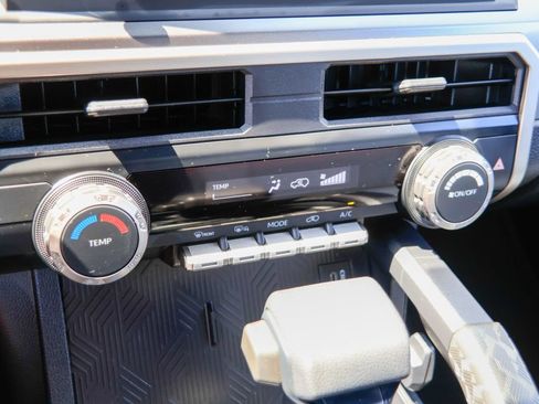 Used 2025 Toyota 4Runner SR5 RWD image 18