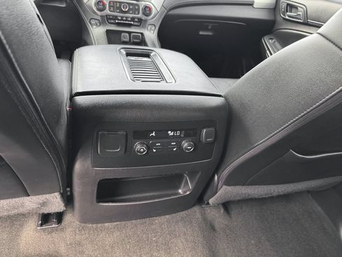 Used 2017 GMC Yukon XL SLT AWD/4WD image 27