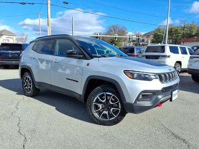 Used 2025 Jeep Compass Trailhawk w/ Trailhawk Elite Group