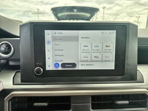 Used 2025 Toyota 4Runner SR5 AWD/4WD image 16