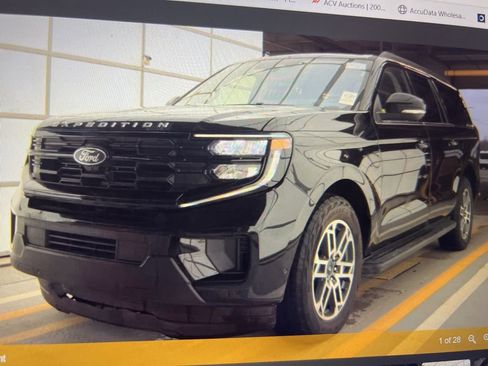 Used 2025 Ford Expedition Max Active image 1