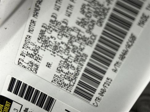 Used 2017 Toyota Tacoma TRD Sport image 27