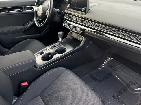 Certified 2024 Honda Civic EX image 16