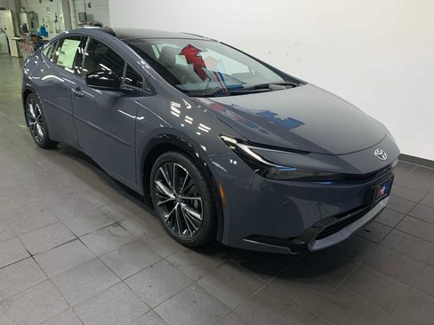 New 2026 Toyota Prius XLE image 2