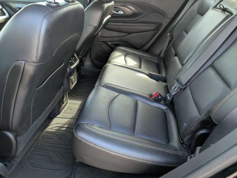 Used 2021 GMC Terrain SLT w/ Infotainment Package II FWD image 29