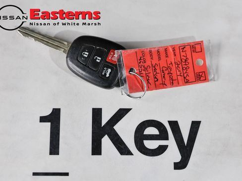 Used 2014 Toyota Camry SE FWD image 24
