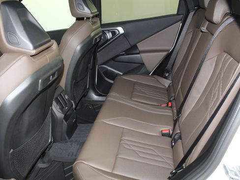 New 2026 BMW X3 xDrive30 w/ Premium Package image 12