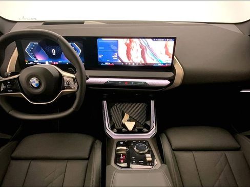 Used 2025 BMW X3 xDrive30i w/ Premium Package image 16