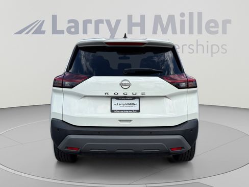 Used 2023 Nissan Rogue S FWD image 4