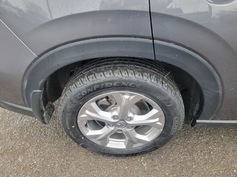 Used 2025 Honda HR-V LX image 10