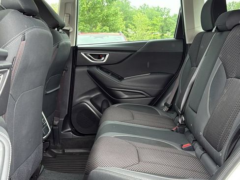 Used 2020 Subaru Forester Premium AWD/4WD image 23