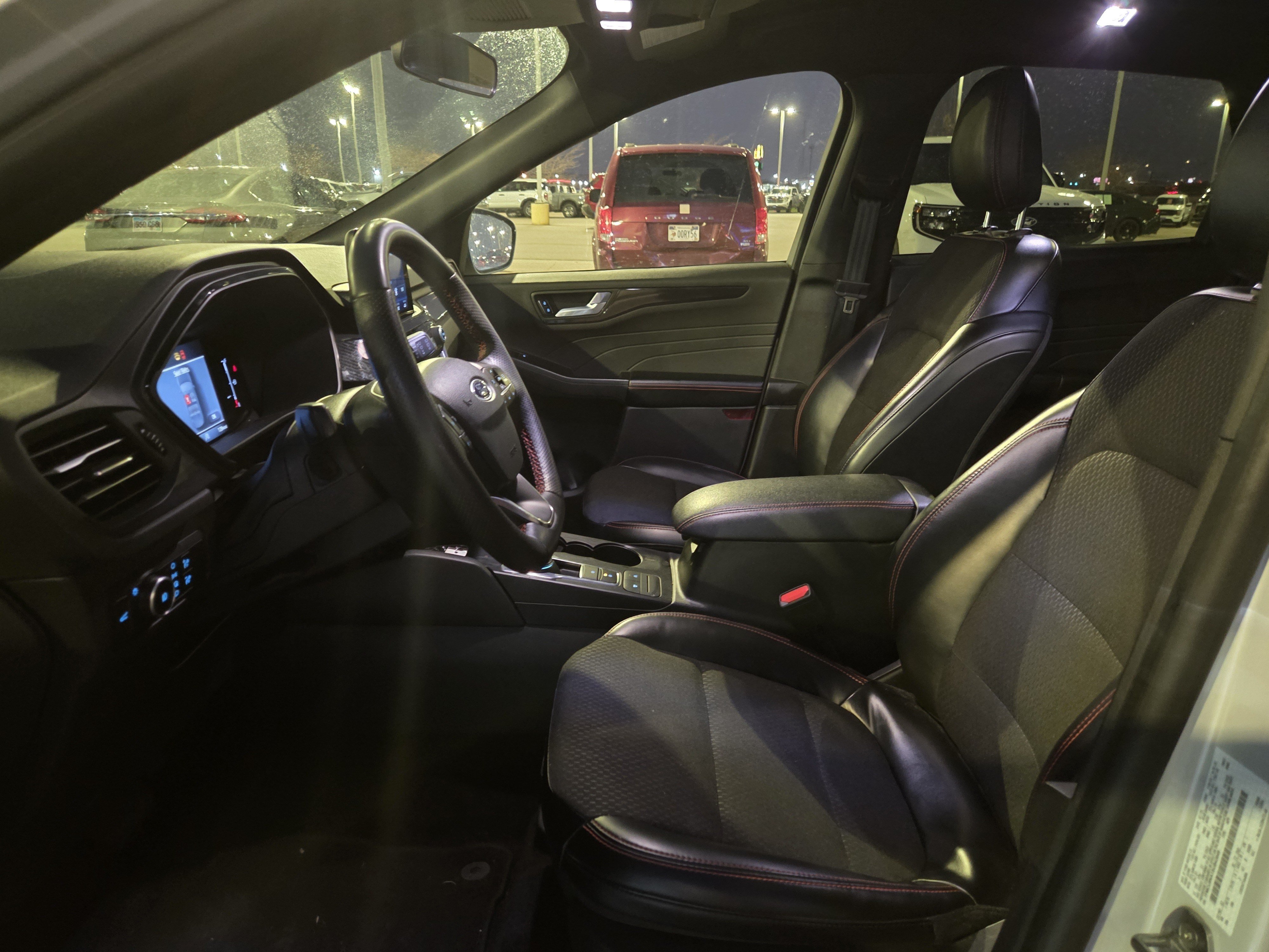 Certified 2025 Ford Escape ST-Line Select AWD/4WD image 8